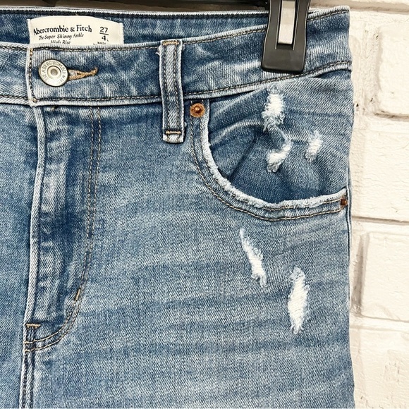 Abercrombie & Fitch Women’s High Rise Super Skinny Ankle Jean - Picture 4 of 7